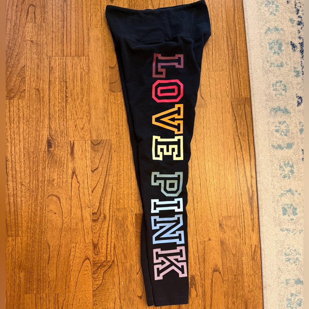 Victoria’s Secret PINK Rainbow Love Leggings – Size Medium